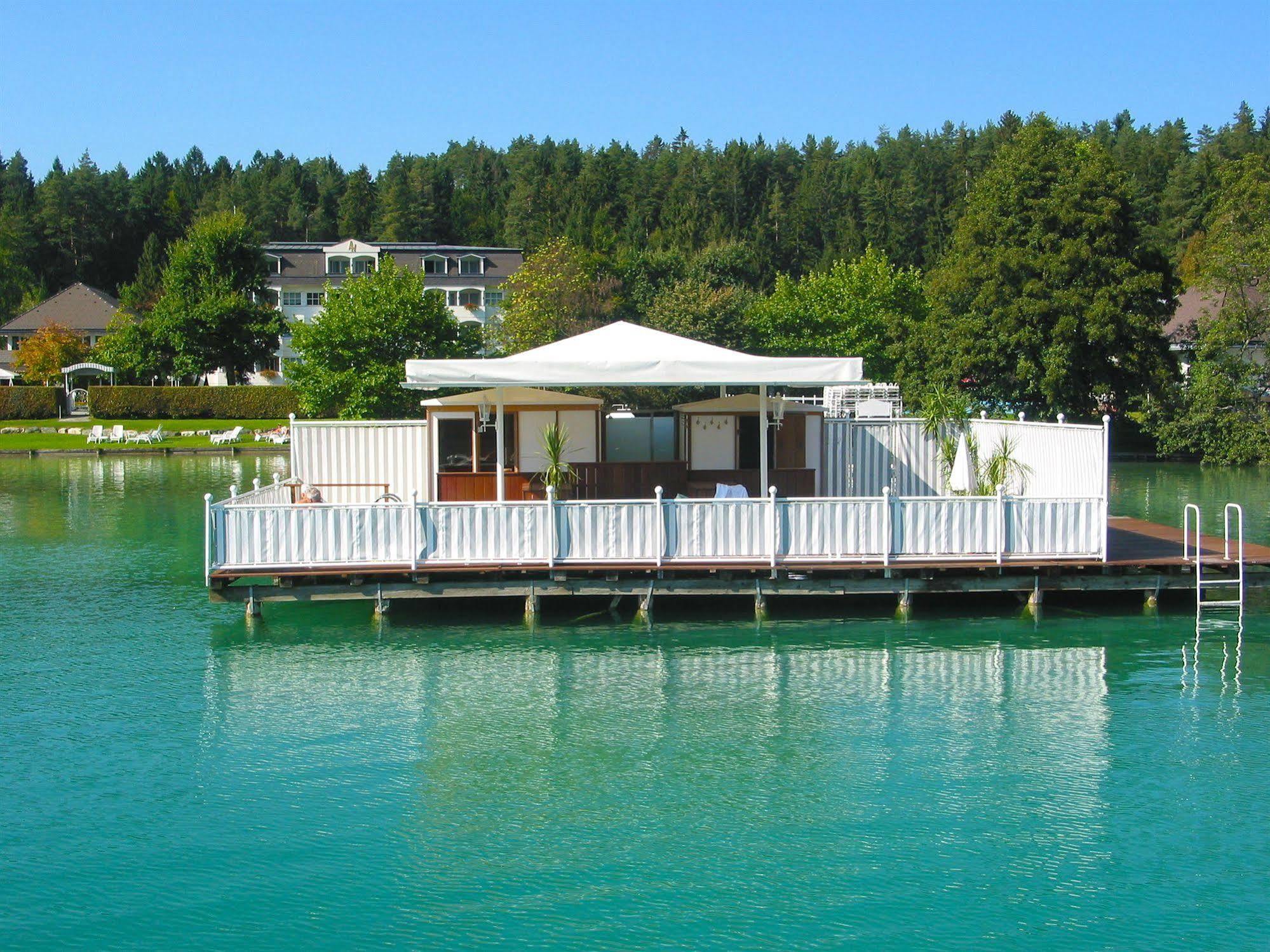 Amerika-Holzer Hotel & Resort Sankt Kanzian am Klopeiner See Екстериор снимка
